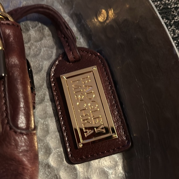 Badgley Mischka leather - Picture 2 of 3